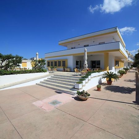 Hotel Albatros Torre Vado Extérieur photo