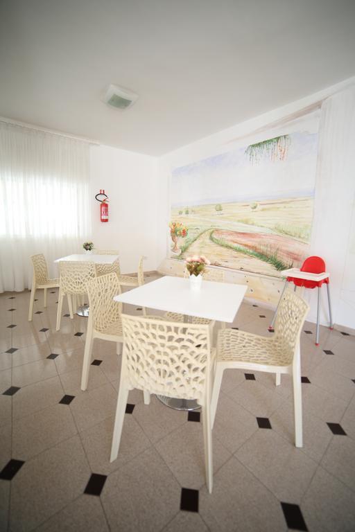 Hotel Albatros Torre Vado Extérieur photo