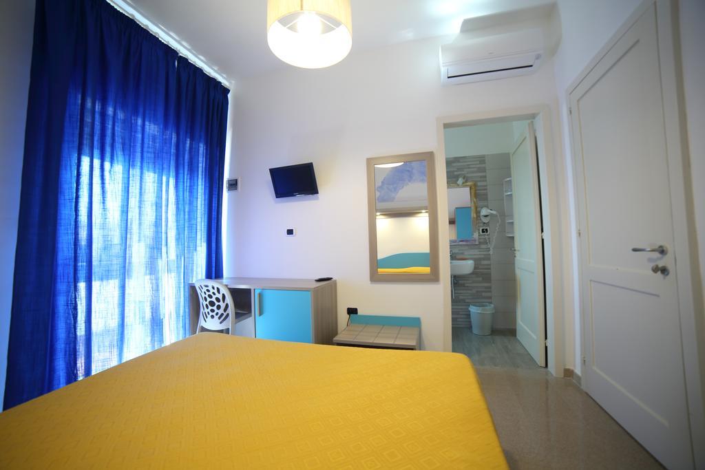 Hotel Albatros Torre Vado Extérieur photo