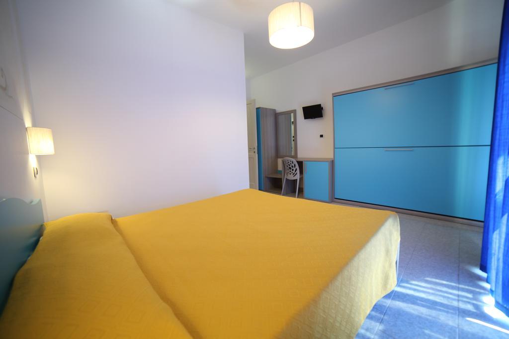 Hotel Albatros Torre Vado Extérieur photo