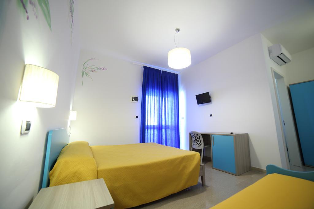 Hotel Albatros Torre Vado Extérieur photo