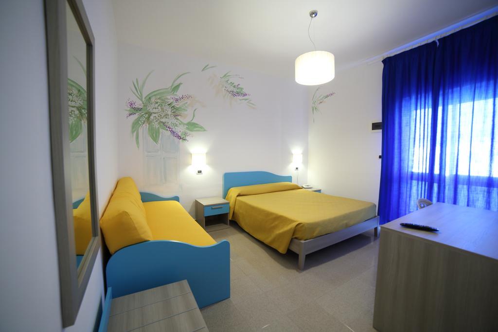 Hotel Albatros Torre Vado Extérieur photo