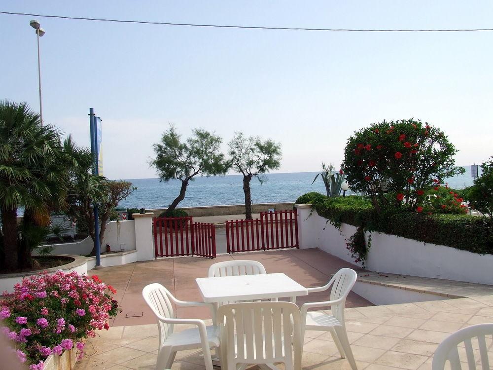 Hotel Albatros Torre Vado Extérieur photo
