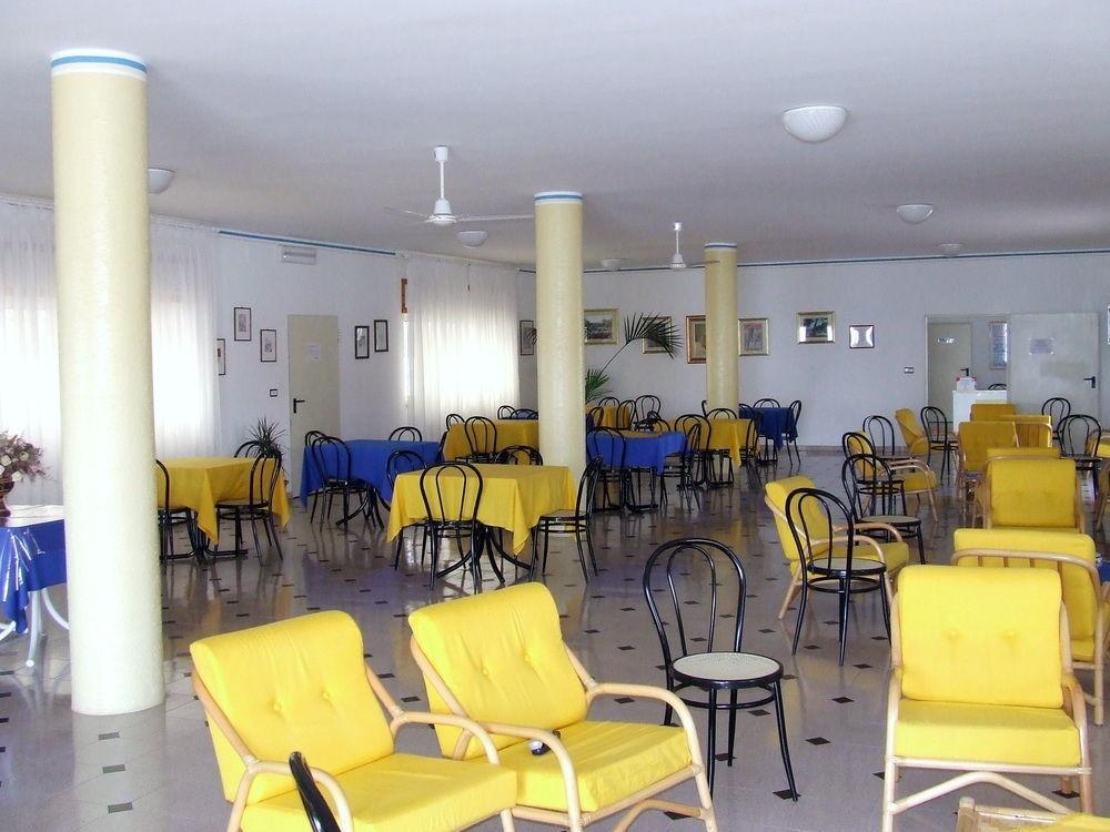 Hotel Albatros Torre Vado Extérieur photo